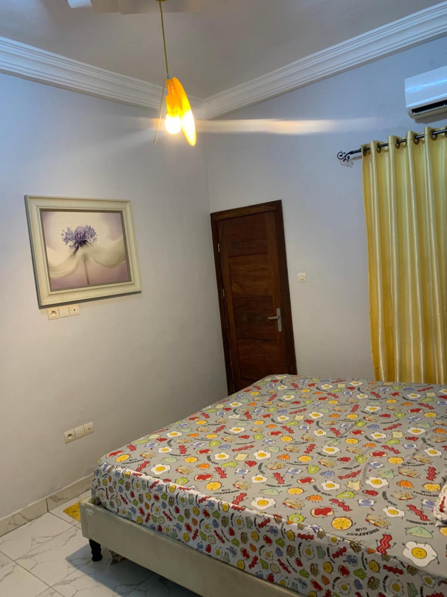 Shortlets In Cotonou Apartment Ngoại thất bức ảnh