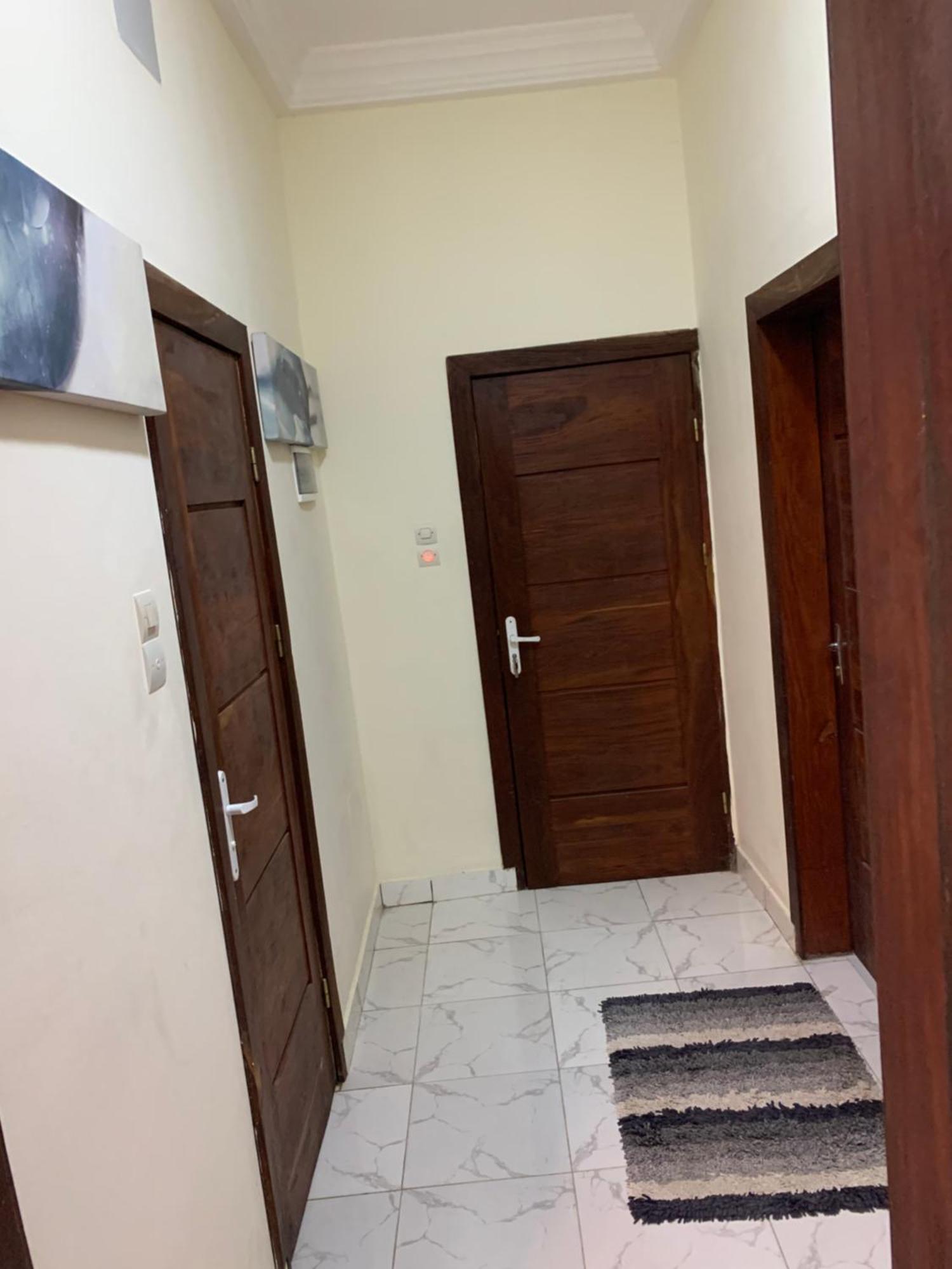 Shortlets In Cotonou Apartment Ngoại thất bức ảnh