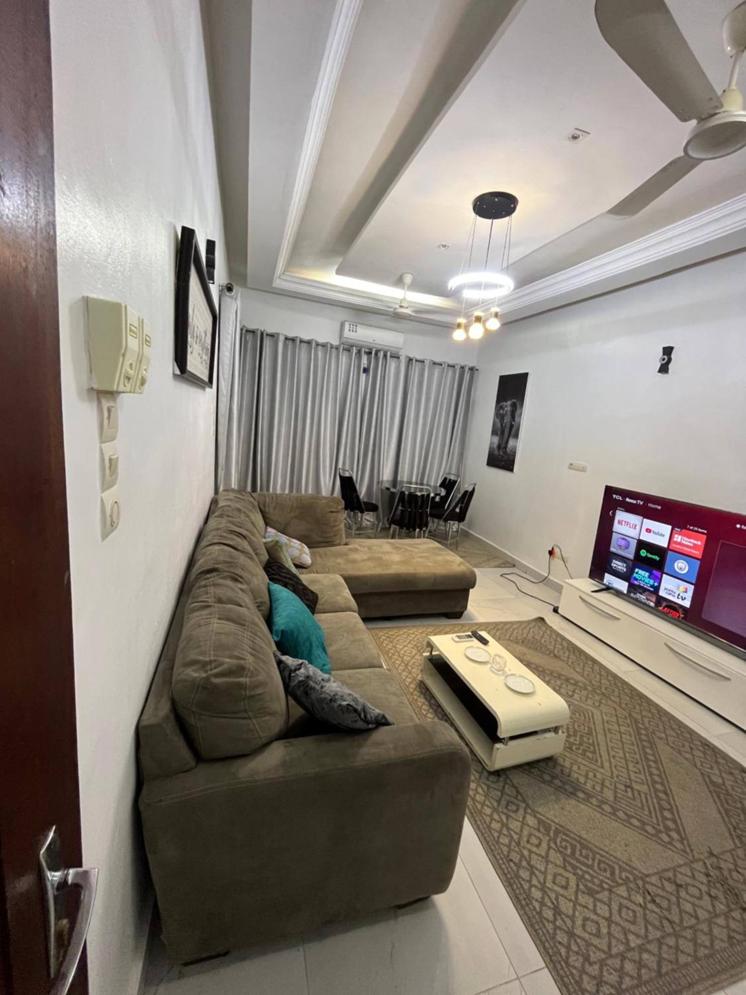 Shortlets In Cotonou Apartment Ngoại thất bức ảnh